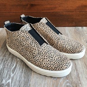 Universal Thread Leopard Sneakers